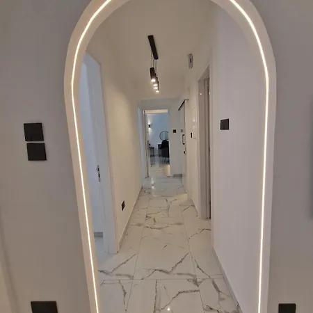 Modern Flat With Playroom! Apartment *