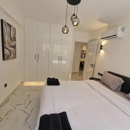 Modern Flat With Playroom! Apartment *